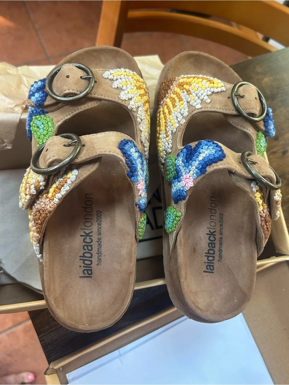 Laidback London Women's Brown Suede Embroidered Floral Sandals size 8
